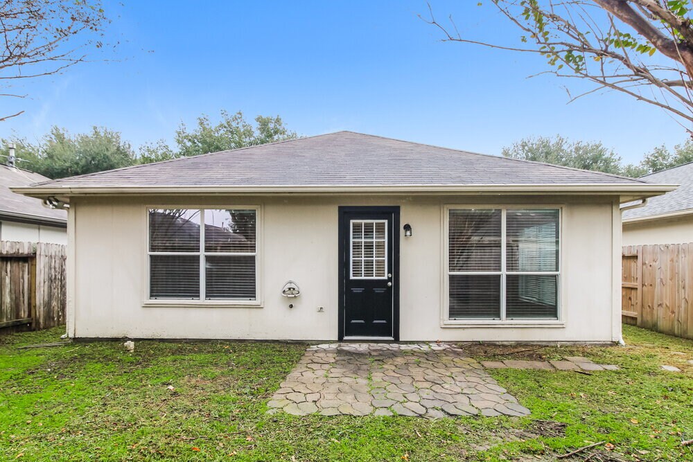 Building Photo - 24227 Silver Maple Dr