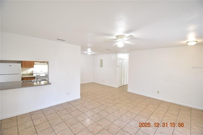 Building Photo - 6618 N Church Ave