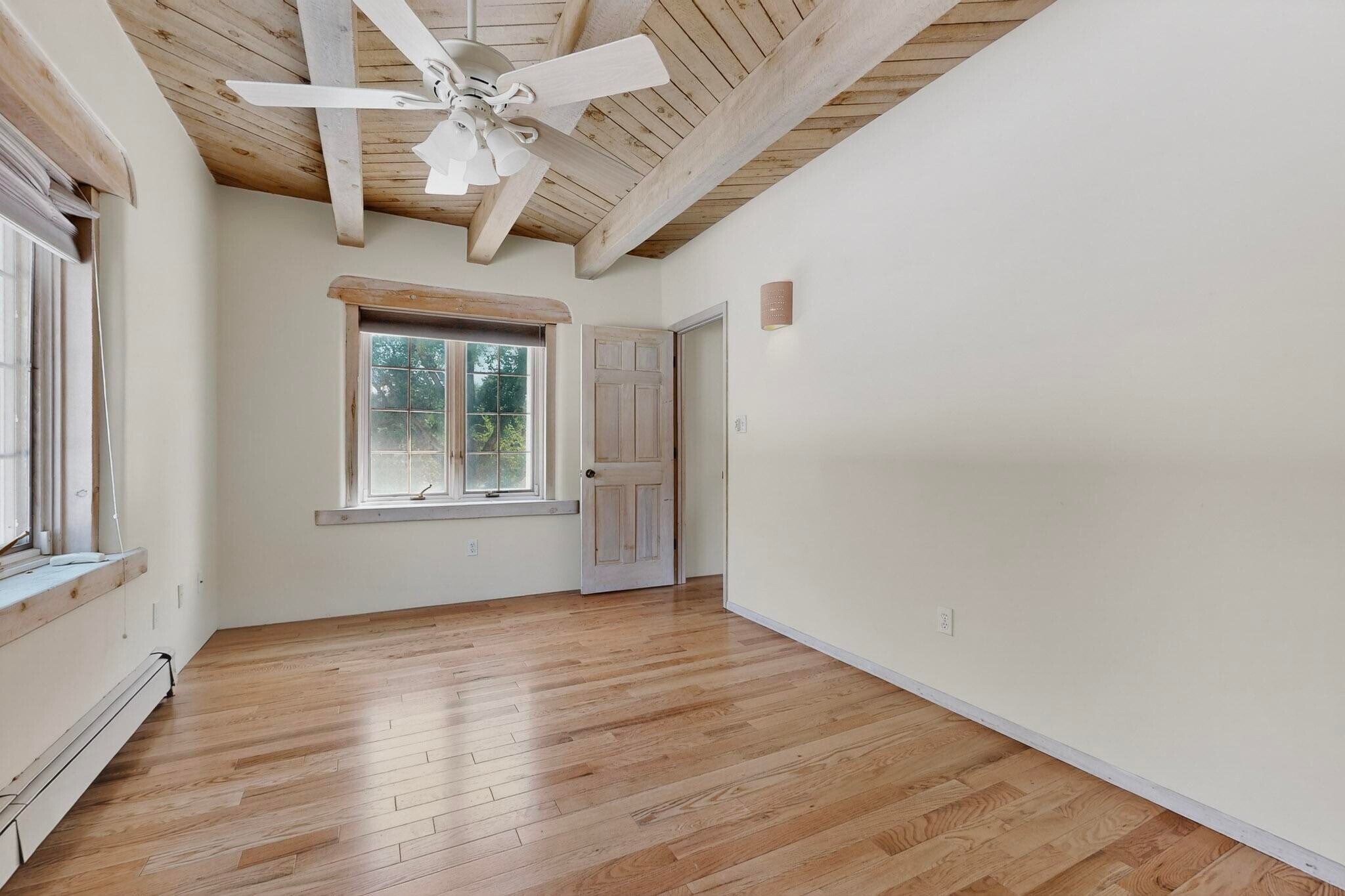 upstairs bedroom/office - 1115 Roadrunner Ln NW
