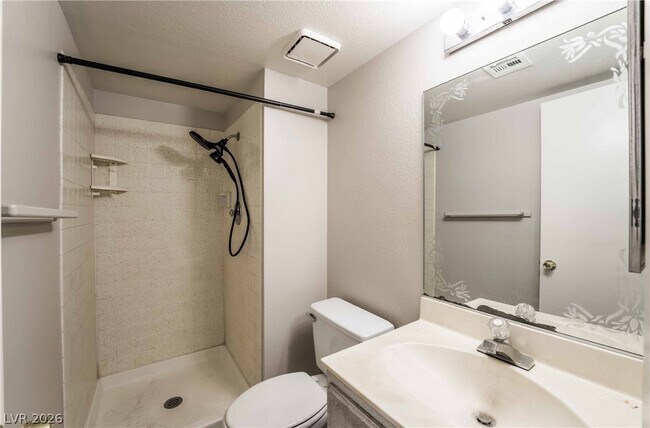 Building Photo - 8705 Isola Dr