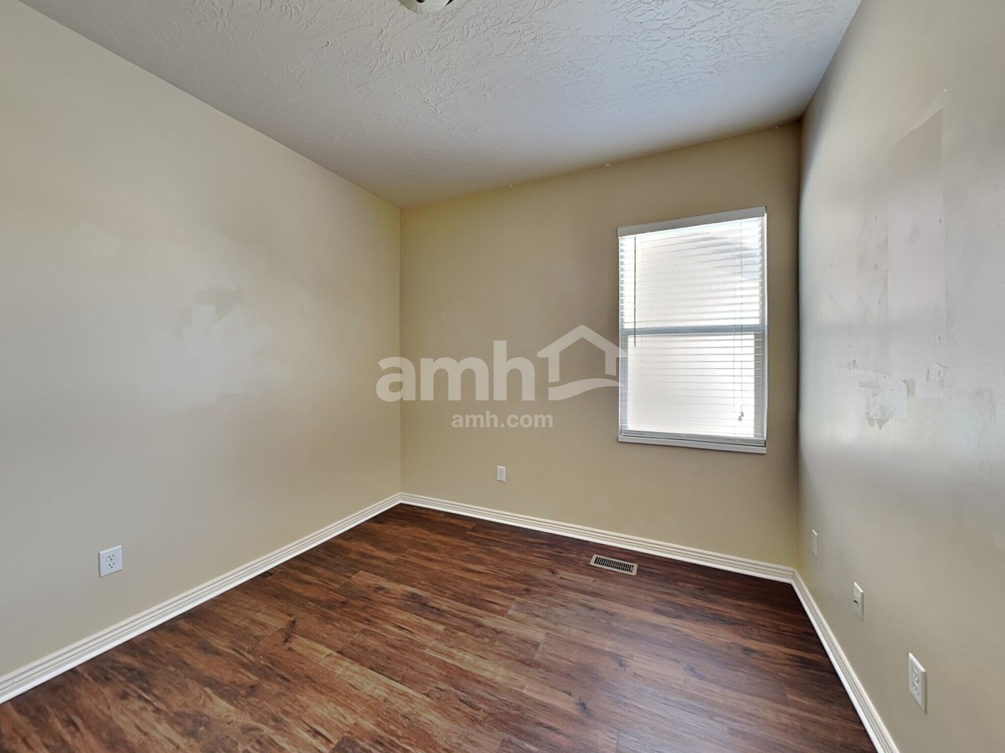Building Photo - 8043 S Bury Rd