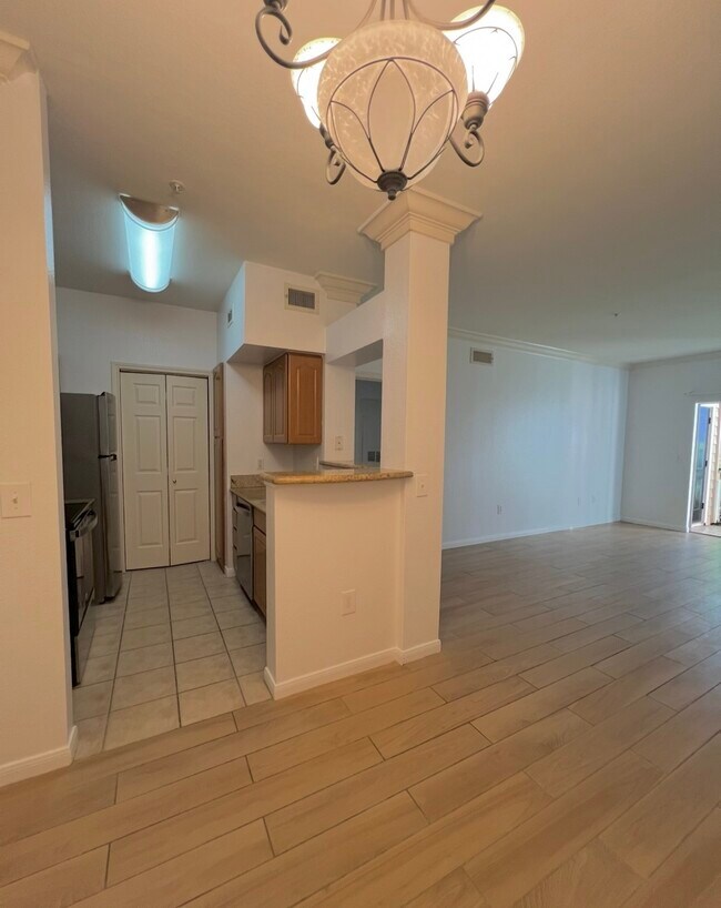 Building Photo - 3231 Allen Pkwy