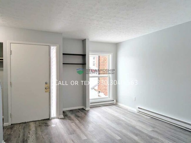 Building Photo - 311 Engadine Ct