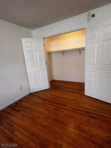 Building Photo - 81-83 Hawthorne Avenue Unit 3