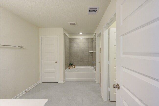 Building Photo - 22851 Fulton Lndg Dr