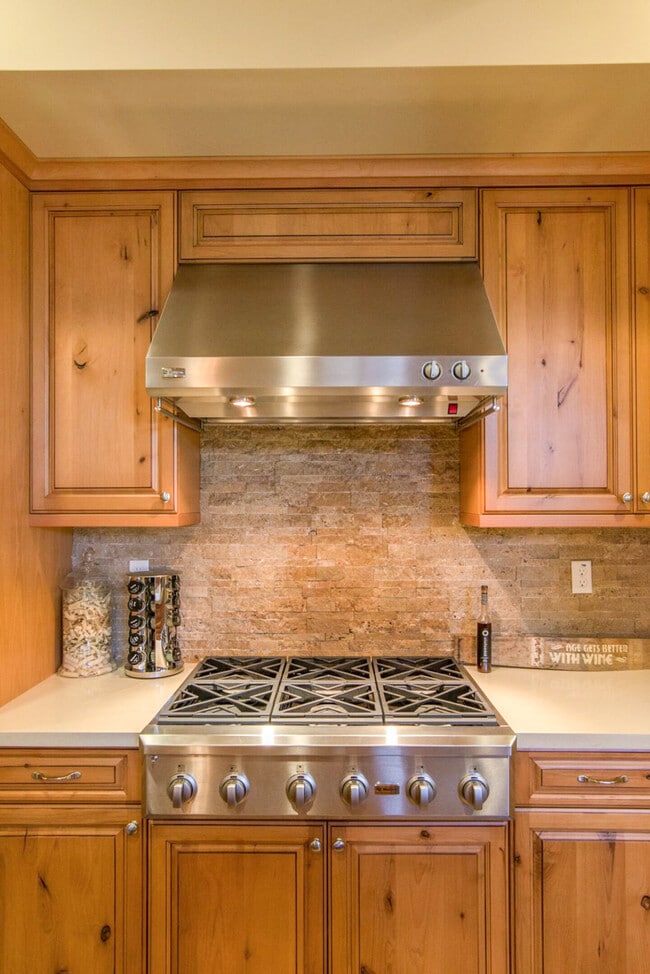 Building Photo - 10116 Sagebrush Ct