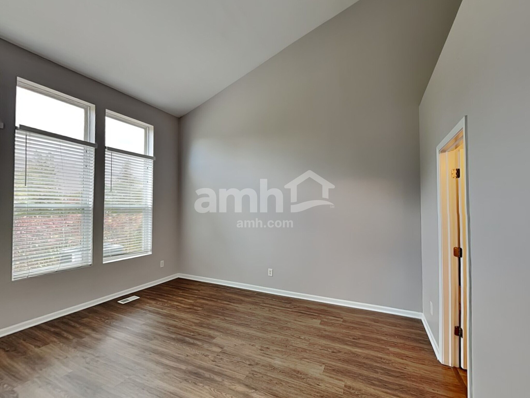 Building Photo - 4524 Winchester Ln