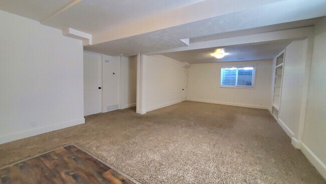 Building Photo - 9266 S Edenbrook Way
