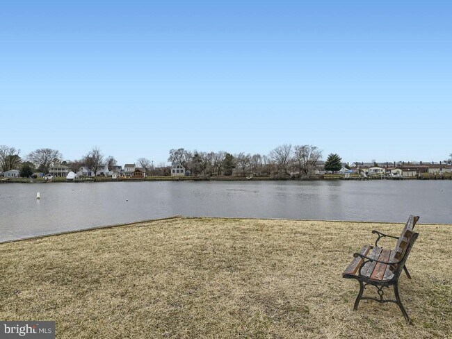 Building Photo - 107 Bayside Dr