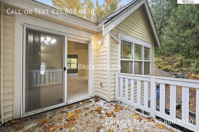 Building Photo - 702 228th St SW