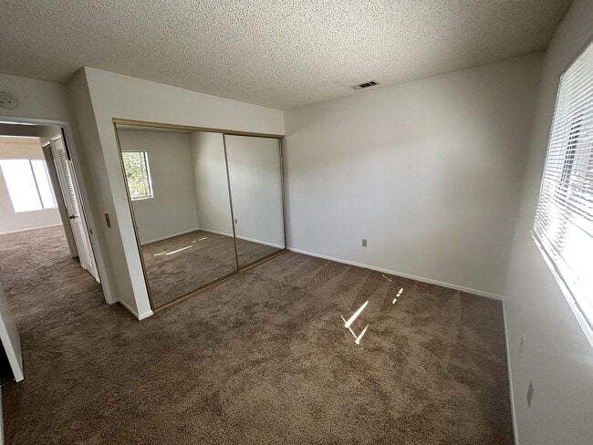 Building Photo - 4576 Hawley Blvd