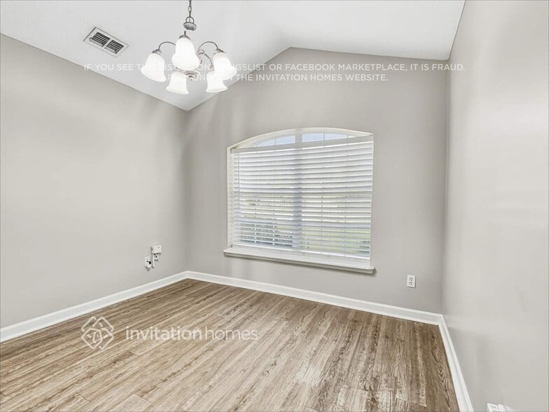 Building Photo - 993 Oak Arbor Cir