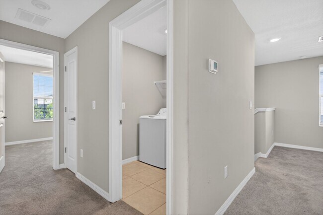 Building Photo - 4BR For Rent - Riverview