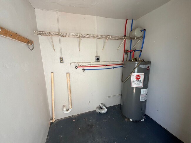 Building Photo - 525/527 SE 5th Pl