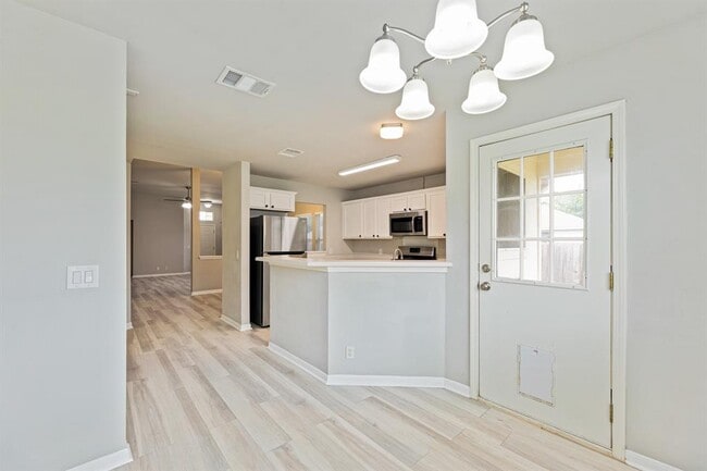 Building Photo - 21108 Derby Day Ave