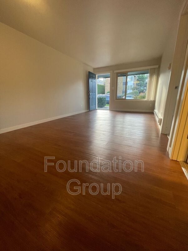 Building Photo - 4238 27th Ave W