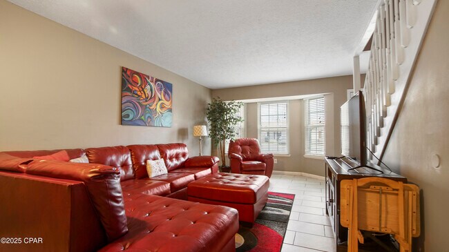 Building Photo - 2518 Johnson Dr