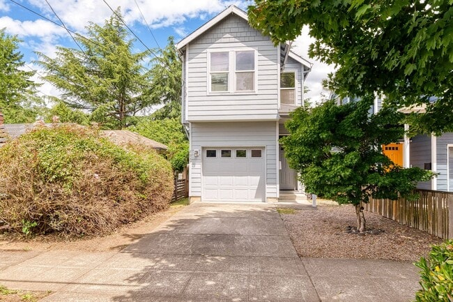Building Photo - 3 Bed/ 2.5 Bath home in Woodstock neighbor...