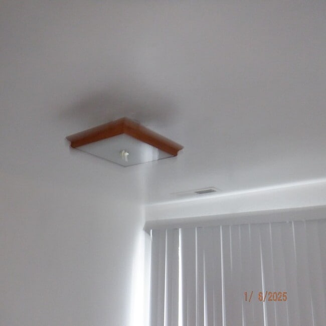 Building Photo - 83-3-2