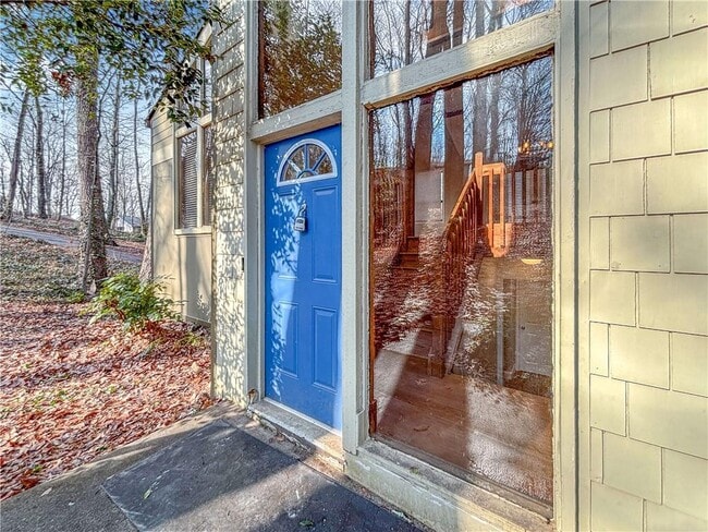 Building Photo - 1543 Hillhaven Dr