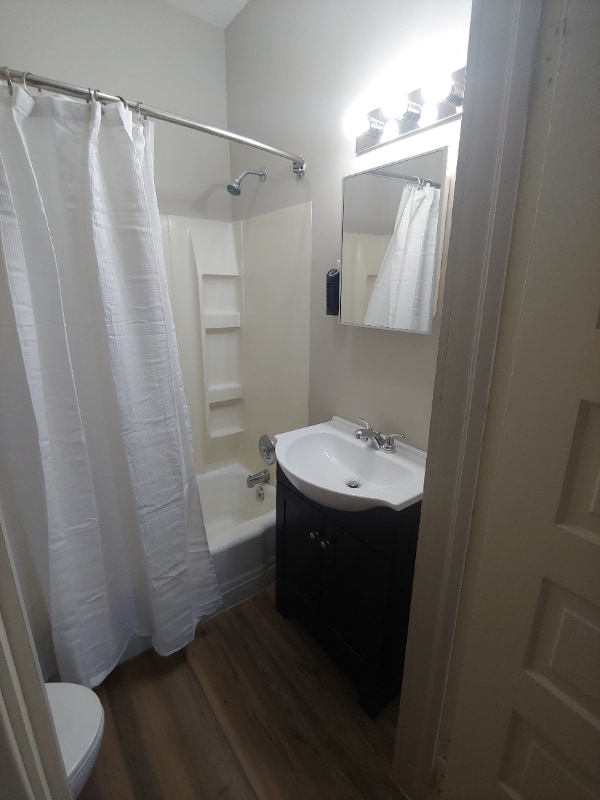 Building Photo - 102 Franklin St