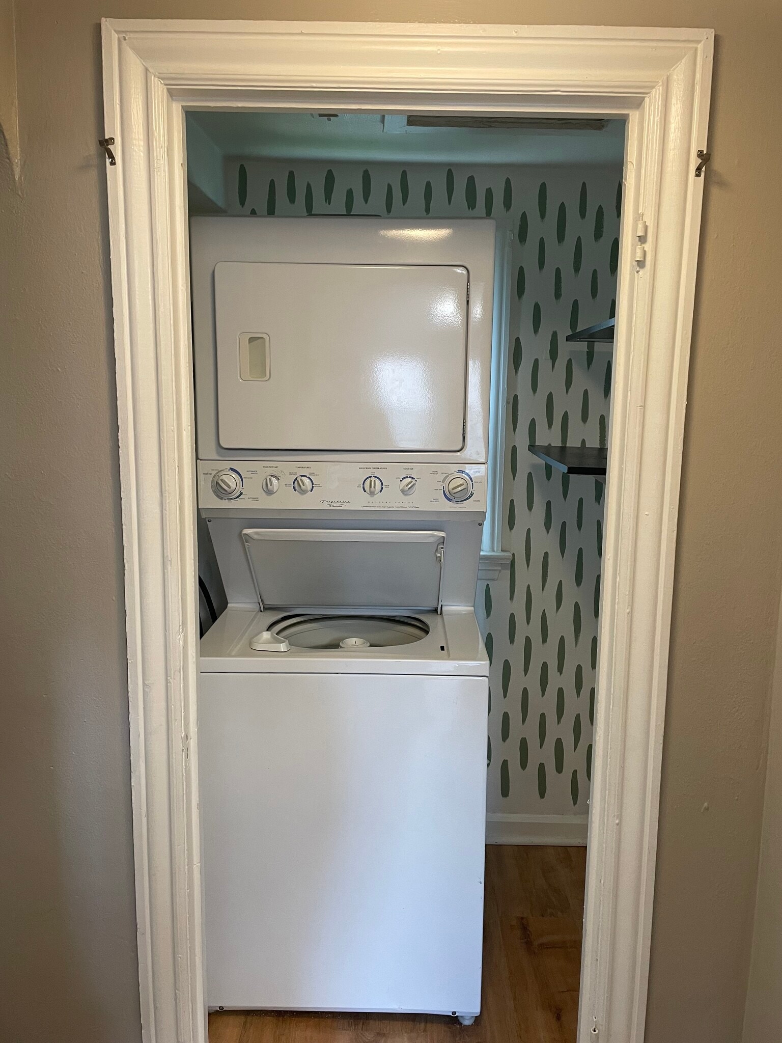 Laundry - 222 N Main St