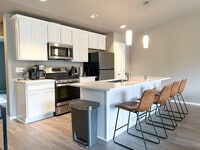 Building Photo - 2371 Irontree Pl