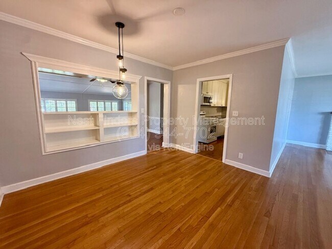 Building Photo - 5252 Rollins Ave