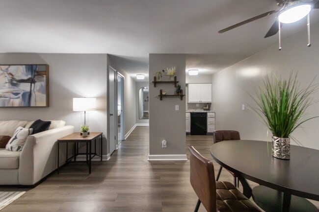 Building Photo - Aspen Village