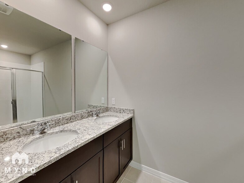 Building Photo - 188 Towns Cir