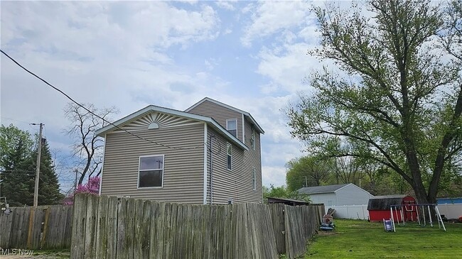 Building Photo - 924 Grace St
