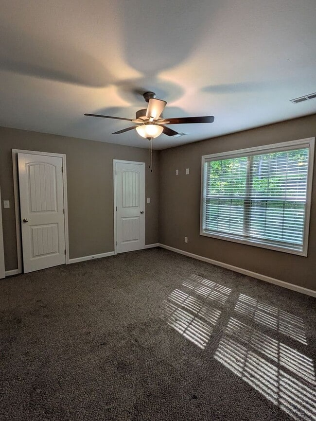 Building Photo - 2 Bedroom Condo For Rent in Sango Area!