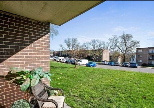 Building Photo - 1604 Renate Dr