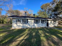 Building Photo - Updated Four Bedroom Home in Ogeechee Farms