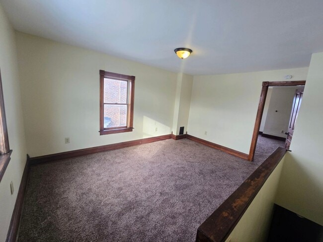 Building Photo - 916 Washington St