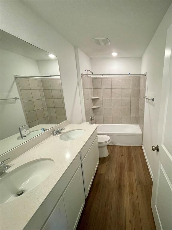 Building Photo - 373 Jeffers