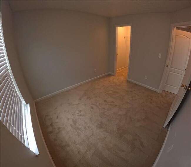 Building Photo - 6412 Ellenwood Dr