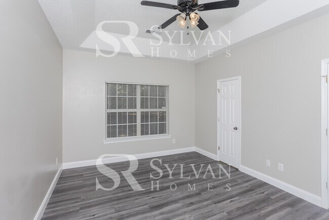 Building Photo - Coming HOME never felt so good!