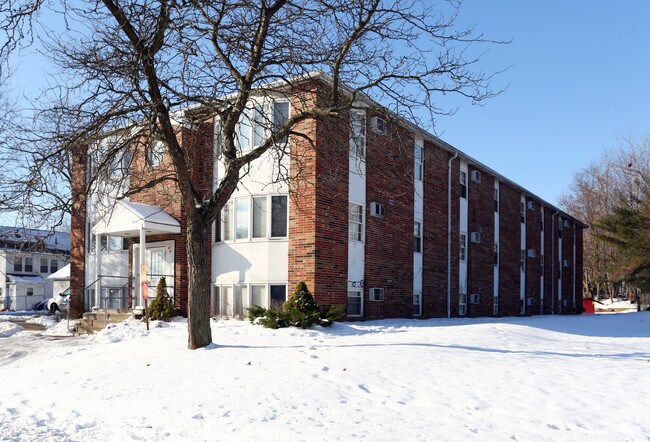 Grandview Apartments - 1319 Walnut Ave