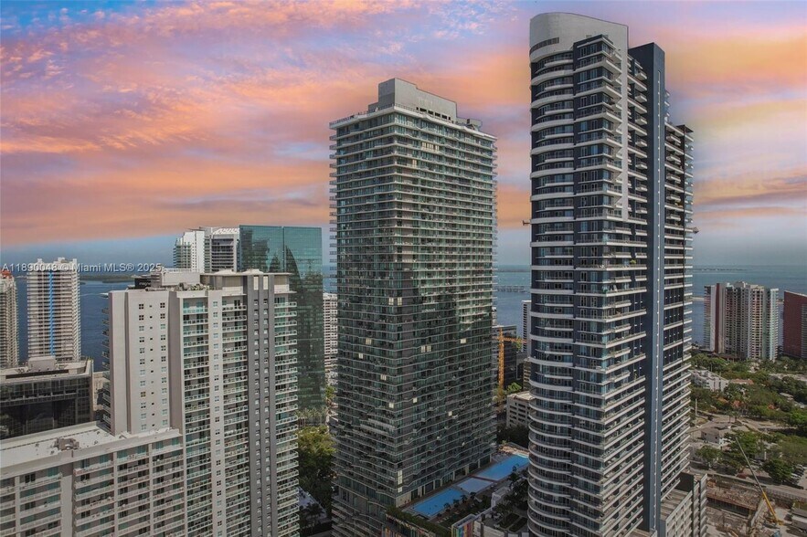 Building Photo - 1300 S Miami Ave