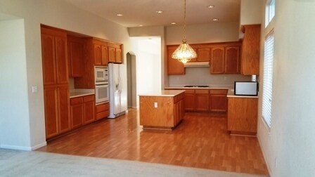 Building Photo - Lovely 3 bedroom in Creekbridge, River Cross