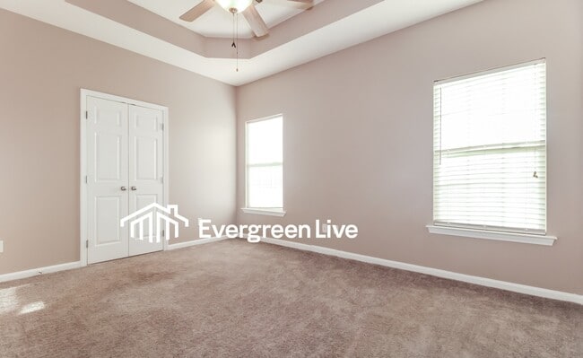 Building Photo - 9724 Moonlight Dr