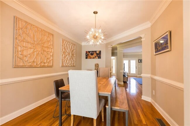 Building Photo - 2556 Oglethorpe Cir NE