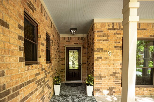 Building Photo - 9 Mallard Glen Pl