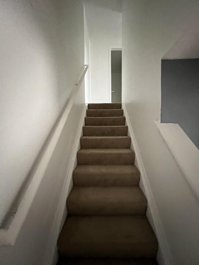 Building Photo - 24891 Mayfair St