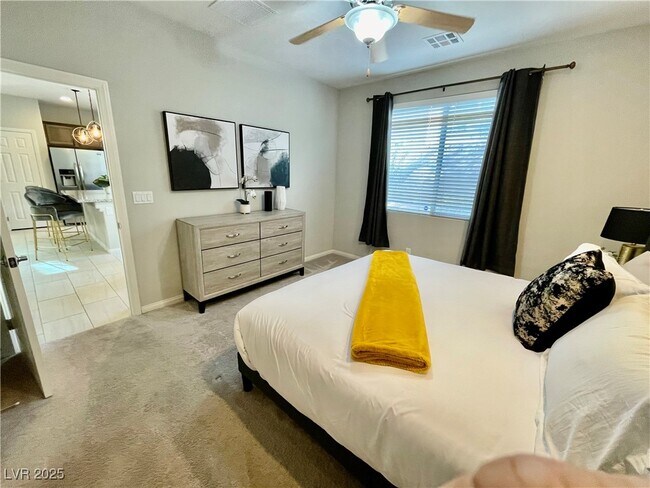 Building Photo - 173 Elexese Ct