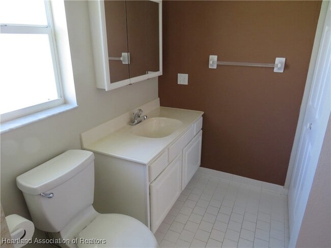 Building Photo - 3307 Healey St