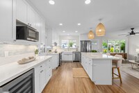 Building Photo - 7263 Anakua St