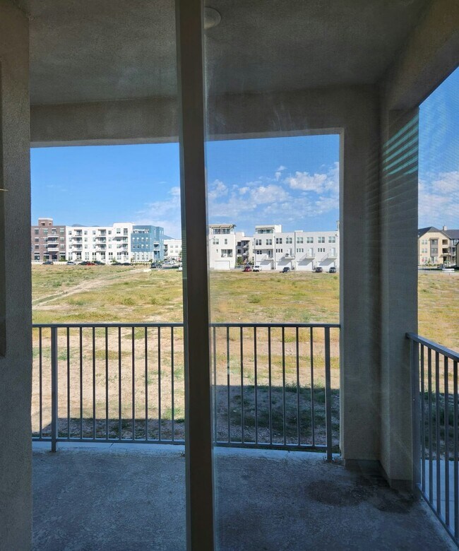 Building Photo - 5088 W Duckhorn Dr