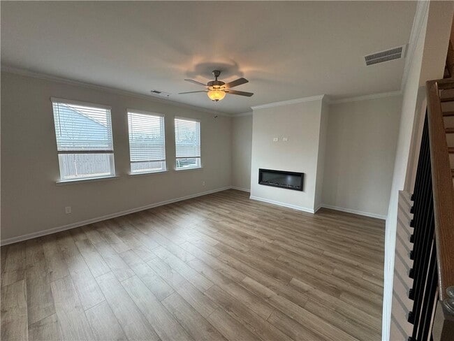 Building Photo - 1129 Georgian Point Dr